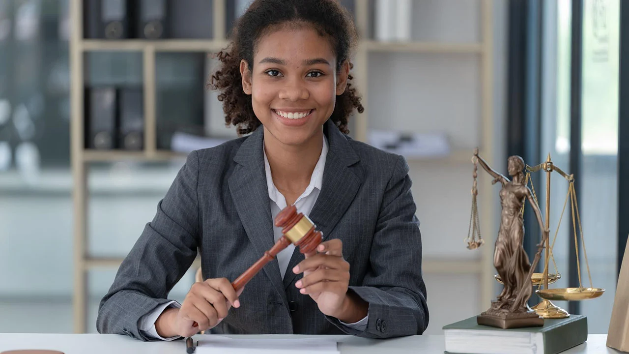 Hire Legal Assistant